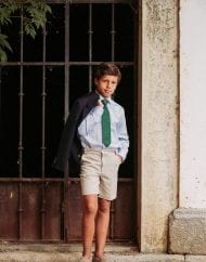 Coordinanos niño-Camisa celeste-corbata-bermuda y americana marino-Comunion y ceremonia