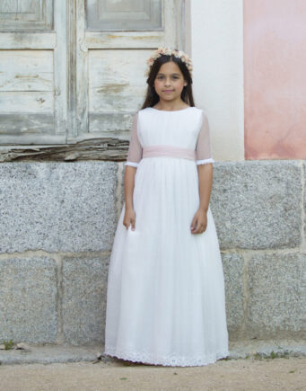 Vestido niña de encaje y tul de picos en blanco roto